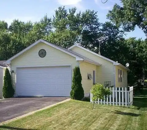 21328 W Starry Lane, Lake Zurich, IL 60047