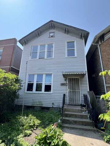 2431 W Taylor Street, Chicago, IL 60612