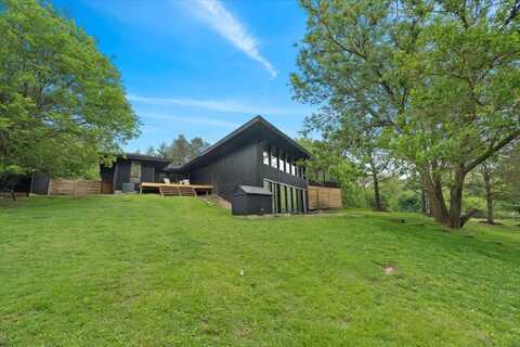960 Deep Lake Road, Antioch, IL 60002