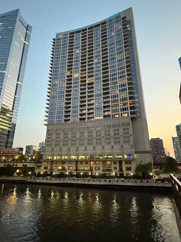333 N Canal Street, Chicago, IL 60606