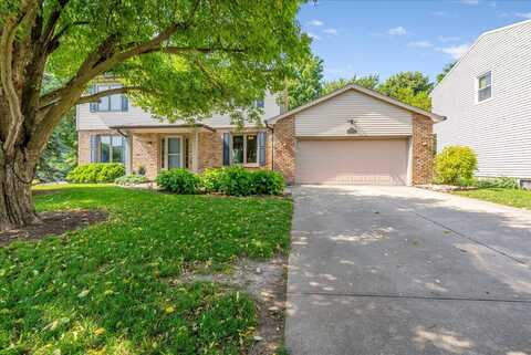 2 Kensington Circle, Bloomington, IL 61704