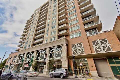 230 W DIVISION Street, Chicago, IL 60610