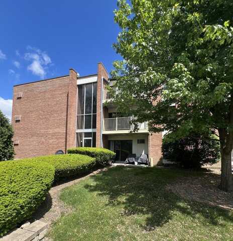 300 W FULLERTON Avenue, Addison, IL 60101