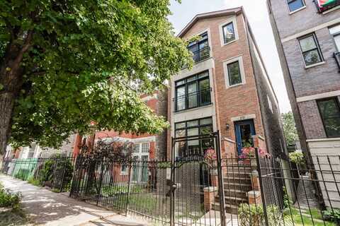 2737 W Thomas Street, Chicago, IL 60622