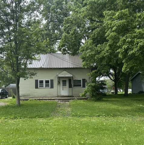 415 W Main Street, Arcola, IL 61910