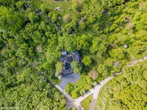 284 Oxford Road, North Barrington, IL 60010
