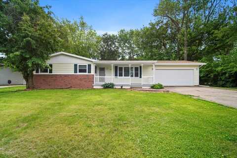 8491 Surrey Circle, Bloomington, IL 61705