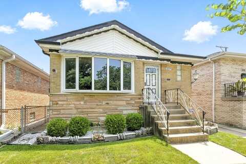 3219 N Pioneer Avenue, Chicago, IL 60634