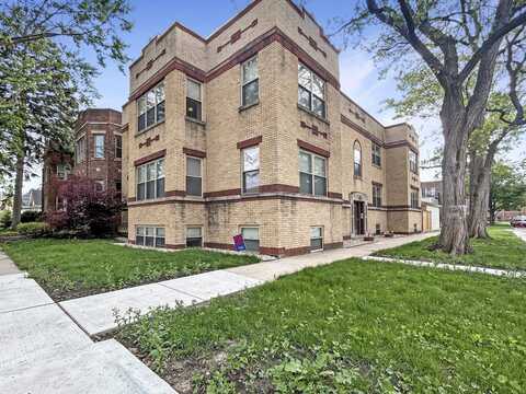 6766 N Onarga Avenue, Chicago, IL 60631