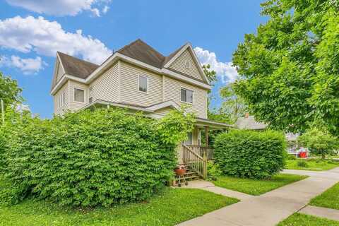 611 W White Street, Champaign, IL 61820
