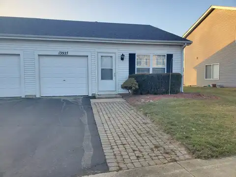 13927 S Oakdale Circle, Plainfield, IL 60544