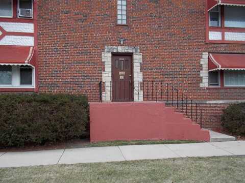 808 Bellwood Avenue, Bellwood, IL 60104