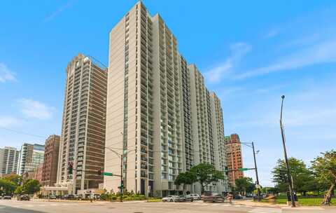 3200 N Lake Shore Drive, Chicago, IL 60657