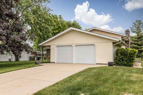 207 N Salem Drive, Schaumburg, IL 60194