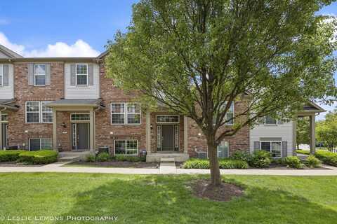 464 VALENTINE Way, Oswego, IL 60543