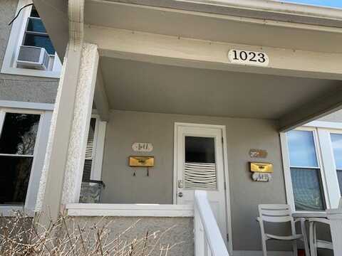 1023 DEAN Street, Saint Charles, IL 60174