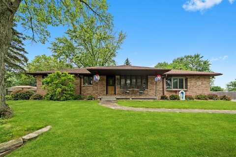 8950 S 84th Avenue, Hickory Hills, IL 60457
