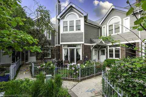 3315 N RACINE Avenue, Chicago, IL 60657