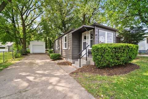 311 E Stewart Street, Bloomington, IL 61701