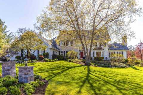 5581 Daybreak Drive, Libertyville, IL 60048