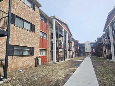 5349 N Delphia Avenue, Chicago, IL 60656