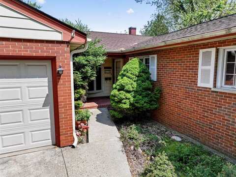 137 N Clark Drive, Palatine, IL 60074