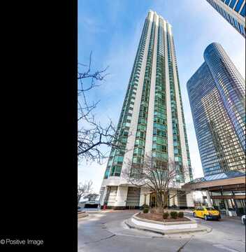 195 N Harbor Drive, Chicago, IL 60601