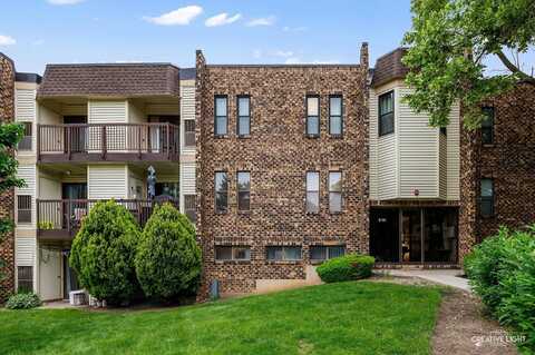 2151 COUNTRY CLUB Drive, Woodridge, IL 60517
