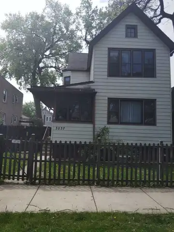 3237 W 64th Place, Chicago, IL 60629