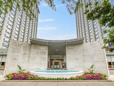 3600 N Lake Shore Drive, Chicago, IL 60613