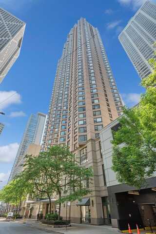 401 E Ontario Street, Chicago, IL 60611