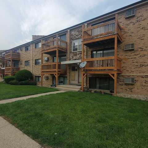 5117 N EAST RIVER Road, Chicago, IL 60656