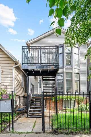 2054 W Race Avenue, Chicago, IL 60612