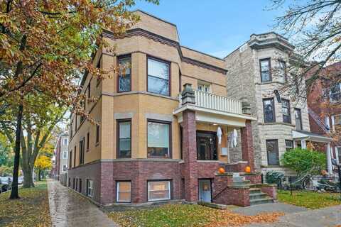 2203 W Giddings Street, Chicago, IL 60625
