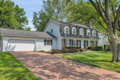 26w266 Tomahawk Drive, Wheaton, IL 60189