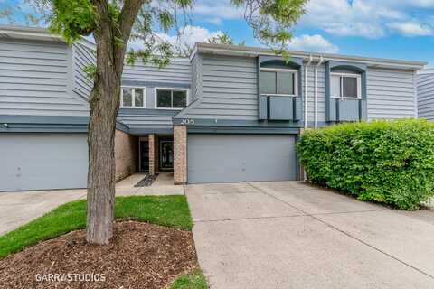 205 LAKESHORE Lane, Bloomingdale, IL 60108