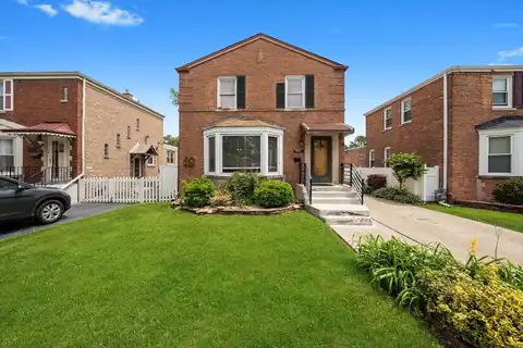 9141 S Albany Avenue S, Evergreen Park, IL 60805