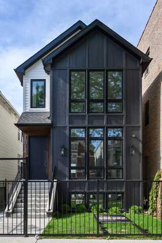 1514 W Superior Street, Chicago, IL 60642