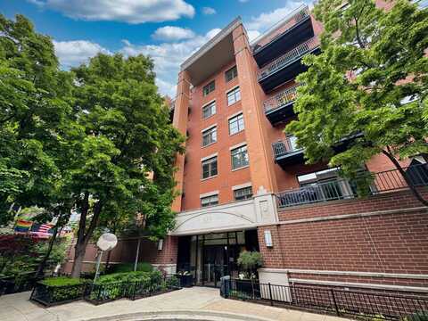 333 N Jefferson Street, Chicago, IL 60661