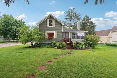 306 Water Street, East Dundee, IL 60118