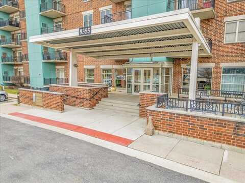 9355 Irving Park Road, Schiller Park, IL 60176