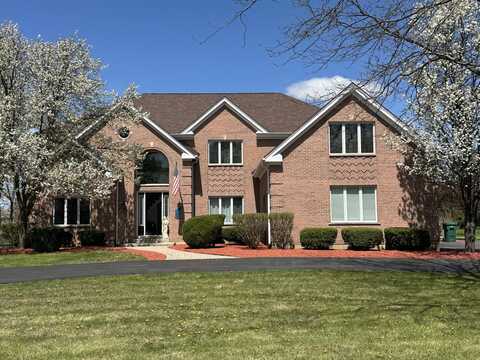 69 Falcon Drive, Hawthorn Woods, IL 60047