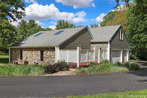1504 N Denali Trail, McHenry, IL 60050