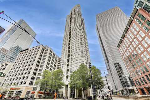 345 N LaSalle Boulevard, Chicago, IL 60654