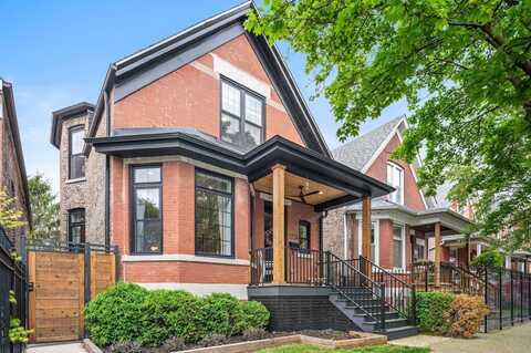 2734 N Sacramento Avenue, Chicago, IL 60647