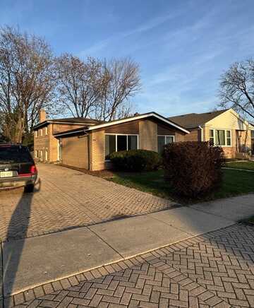 608 Lavergne Avenue, Wilmette, IL 60091