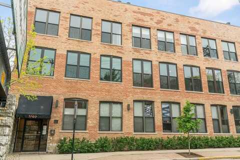 1760 W Wrightwood Avenue, Chicago, IL 60614
