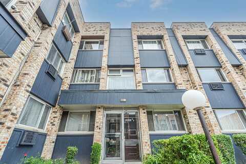 8661 1/2 W Foster Avenue, Chicago, IL 60656