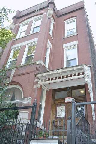 1448 N Maplewood Avenue, Chicago, IL 60622