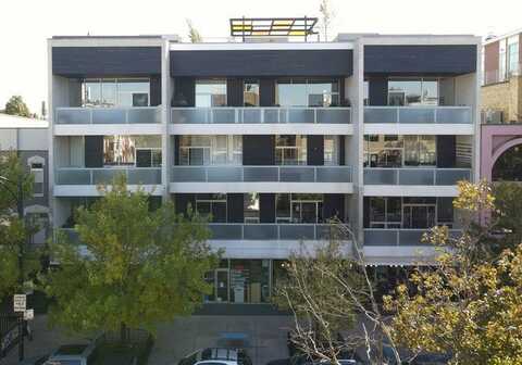 1711 W DIVISION Street, Chicago, IL 60622